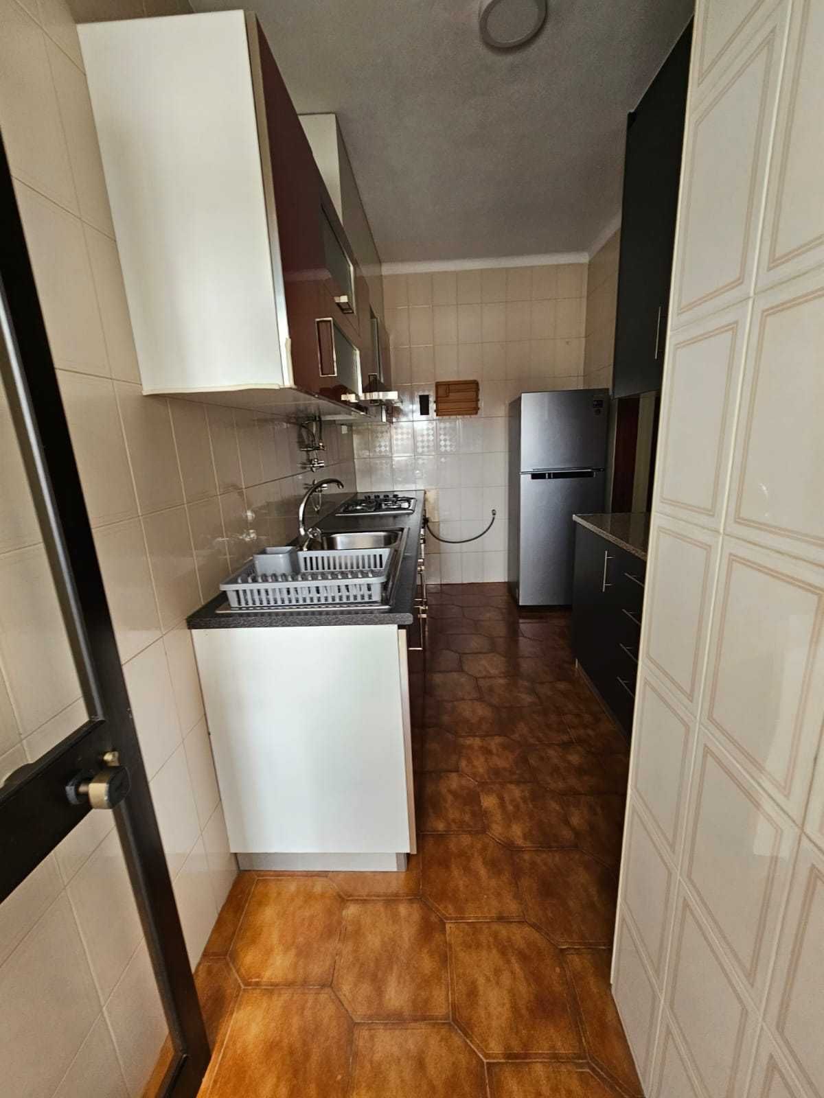 Apartamento T1+1 para férias a 350m da praia São Martinho do Porto