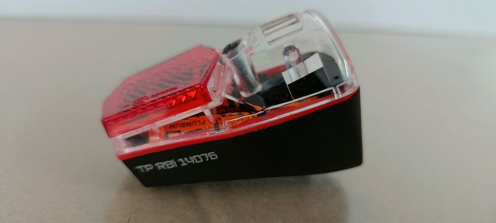 Nr1.Nowa. Tylna Lampka Rowerowa na baterie LED.