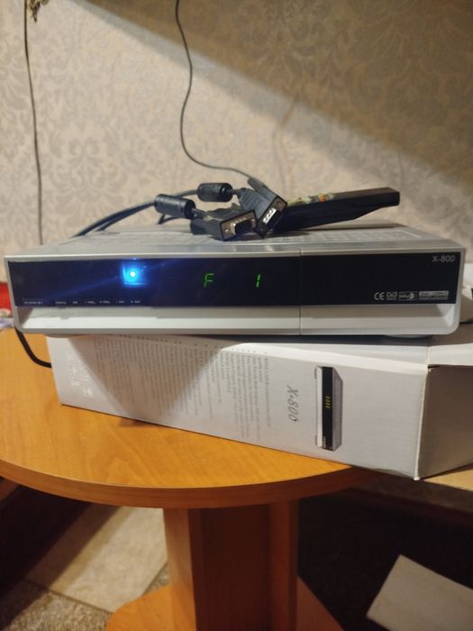 Супутниковий тюнер