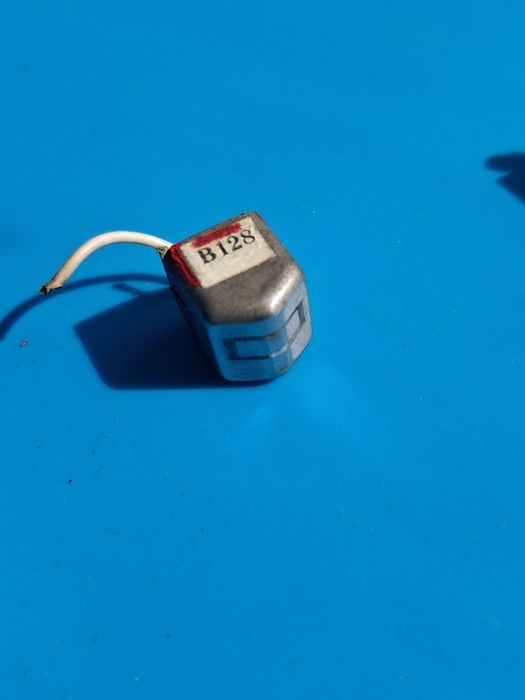 Антикварна магнітна головка СРСР В128 з кріпленням