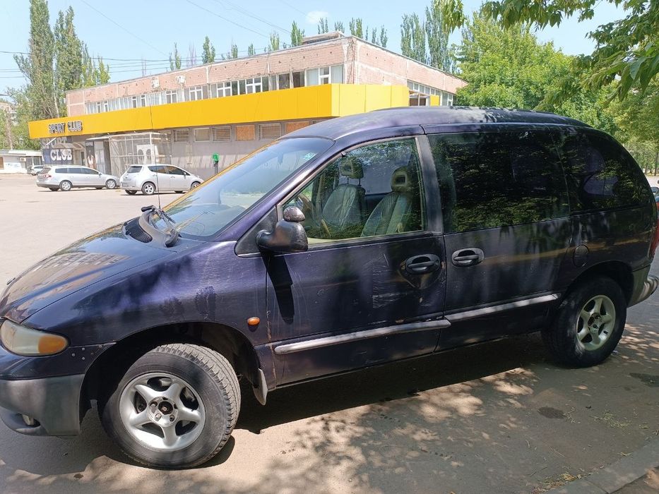 Dodge Ram Van 2.4