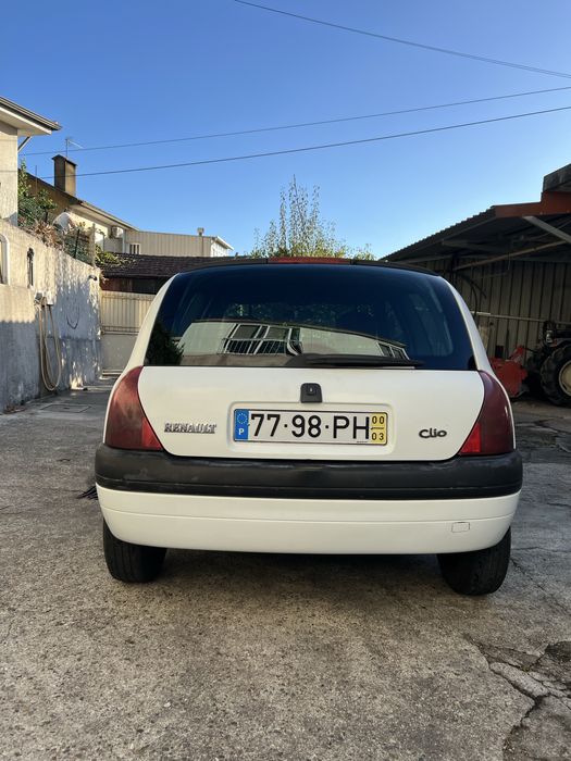 Renault Clio 2000