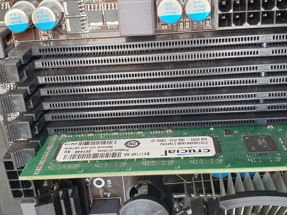 Komputer ASROCK B75Pro3 gv r575d5 1gd