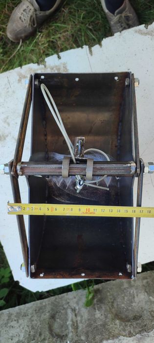 Ковш, міні-грейфер - набір для самостійної збірки, для чисти криниці.