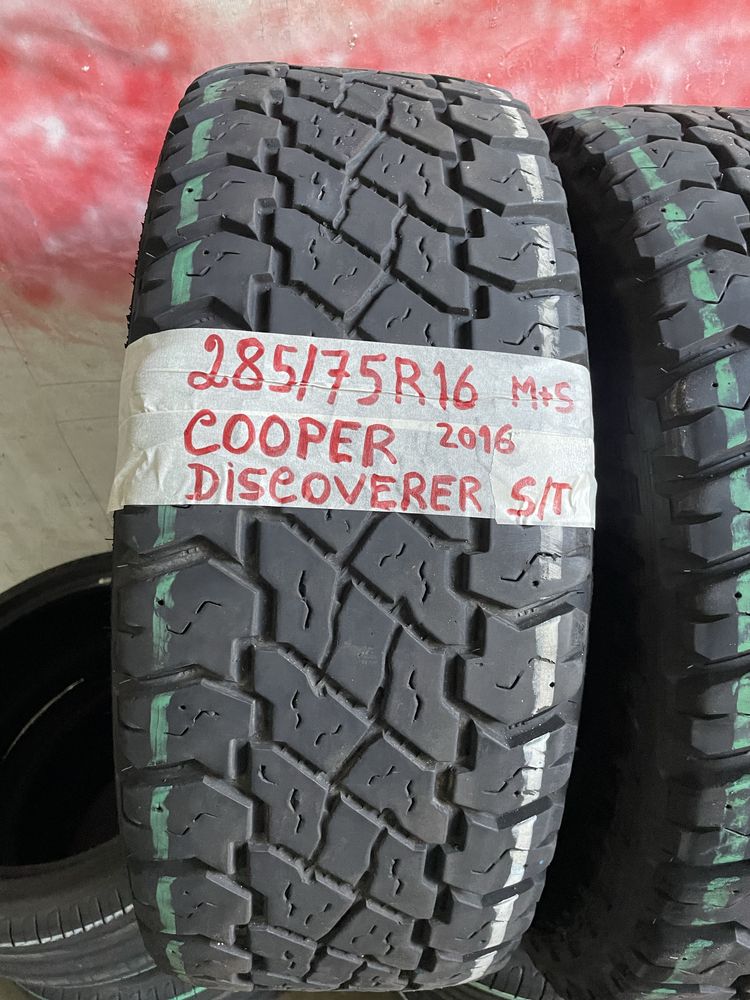 2 Pneus 285/75/16 Cooper impecaveis