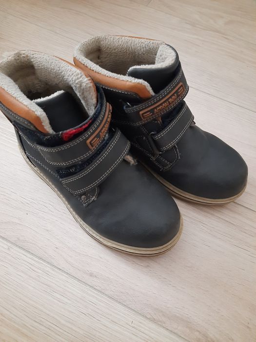 Buty ocieplane dla chłopca r. 32