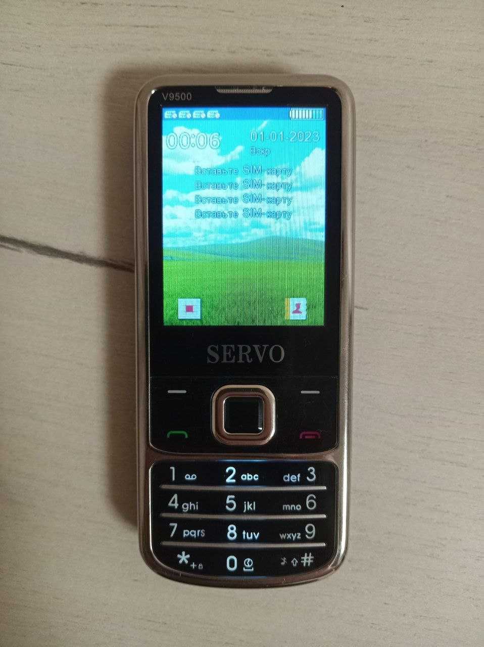 Мобільний телефон смартфон Servo V9500 4 SIM, 1200 мАг