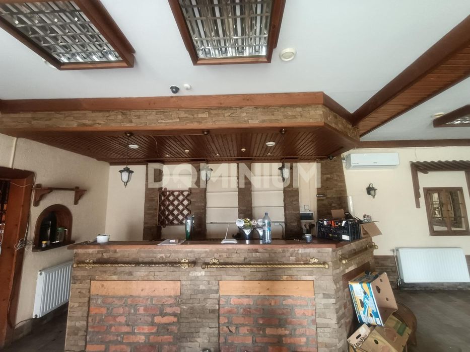 Здається комерційне приміщення в самому центрі Хуста (Тонік)