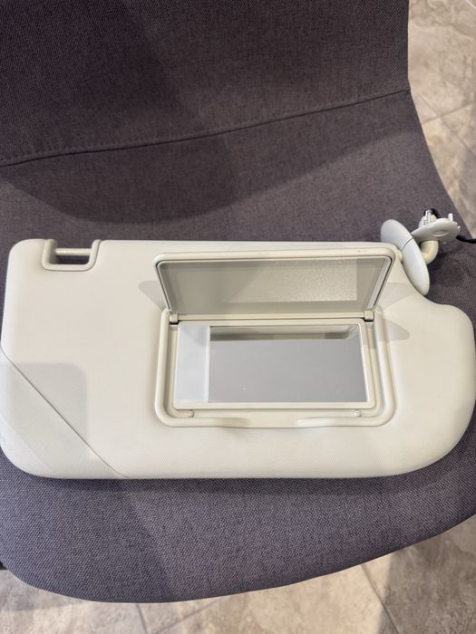 Ford Kuga MK2 CJ54 S046B96 AAW osłona przeciwsłoneczna komplet