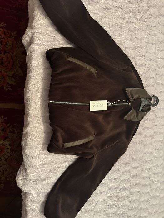 Італія новий класний мякенький бомбєр