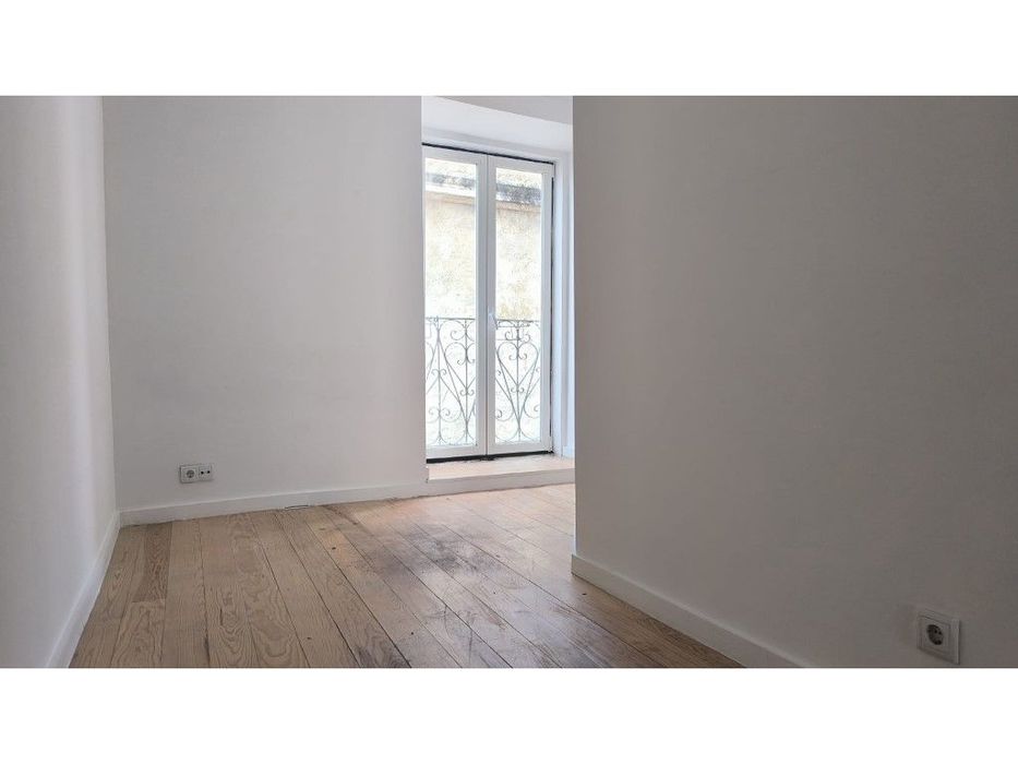 Apartamento T1 com vista rio para arrendar