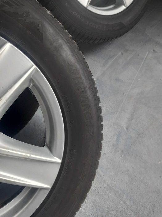 Komplet alu felgi z oponami Porsche Cayenne 255/55/18