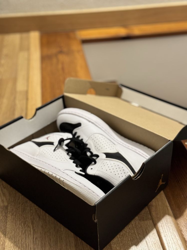 Nike Jordan Access