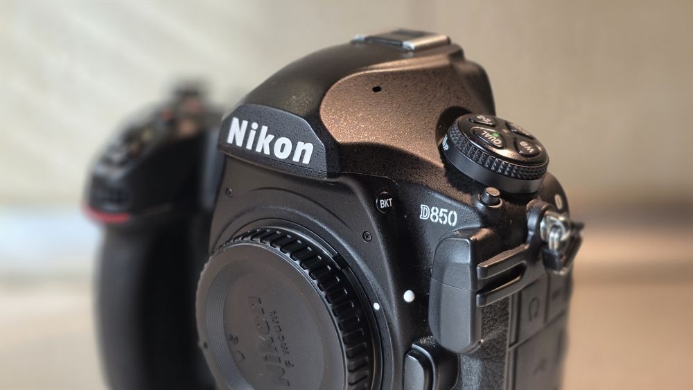 Nikon D850 full zestaw fabryczny jak nowy