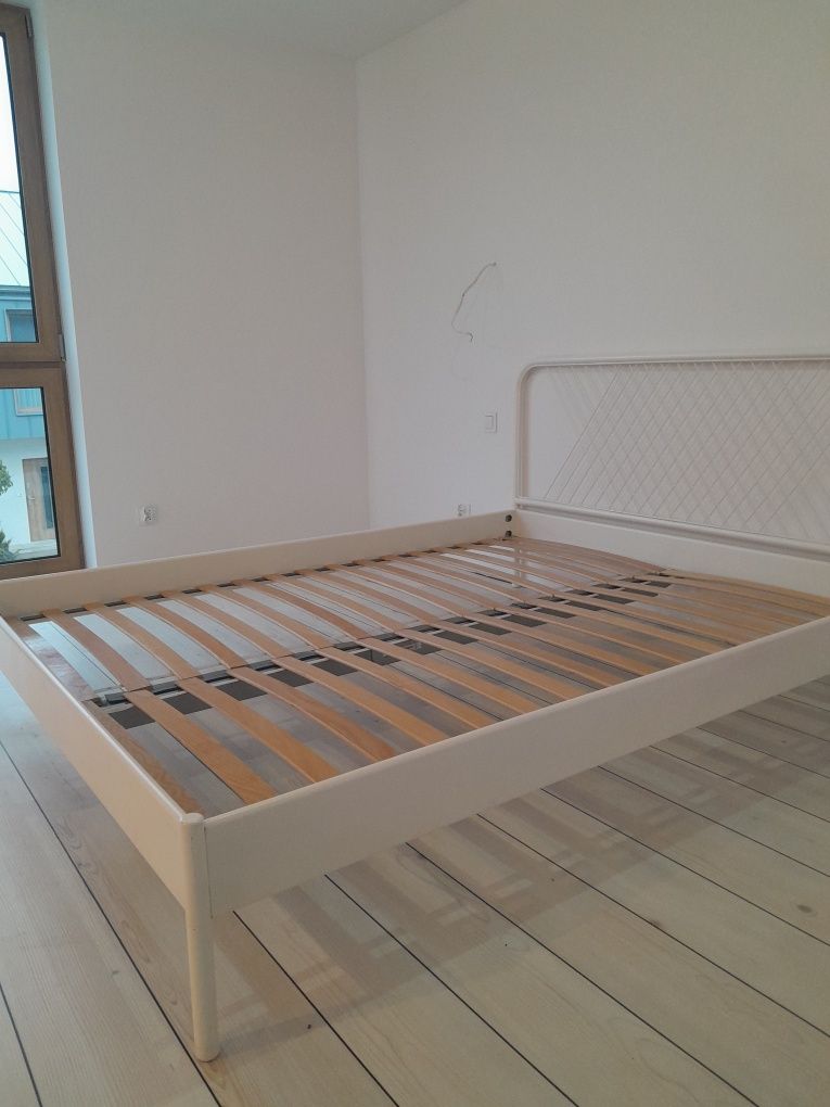 Łóżko z materacem piankowym wellpur 160x200