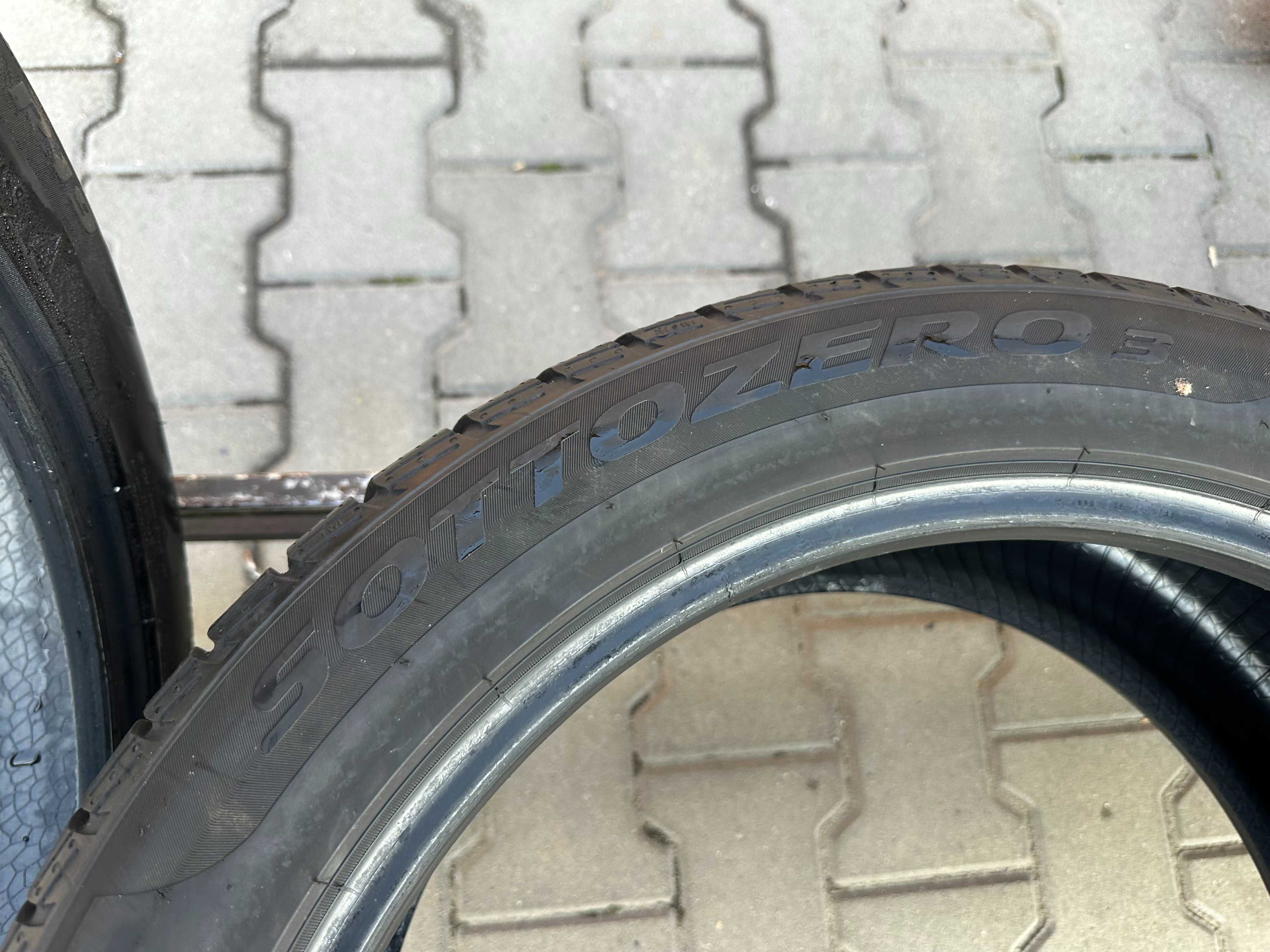 Opona zimowa Pirelli Winter SottoZero 3 245/45R19 98 W para 2szt