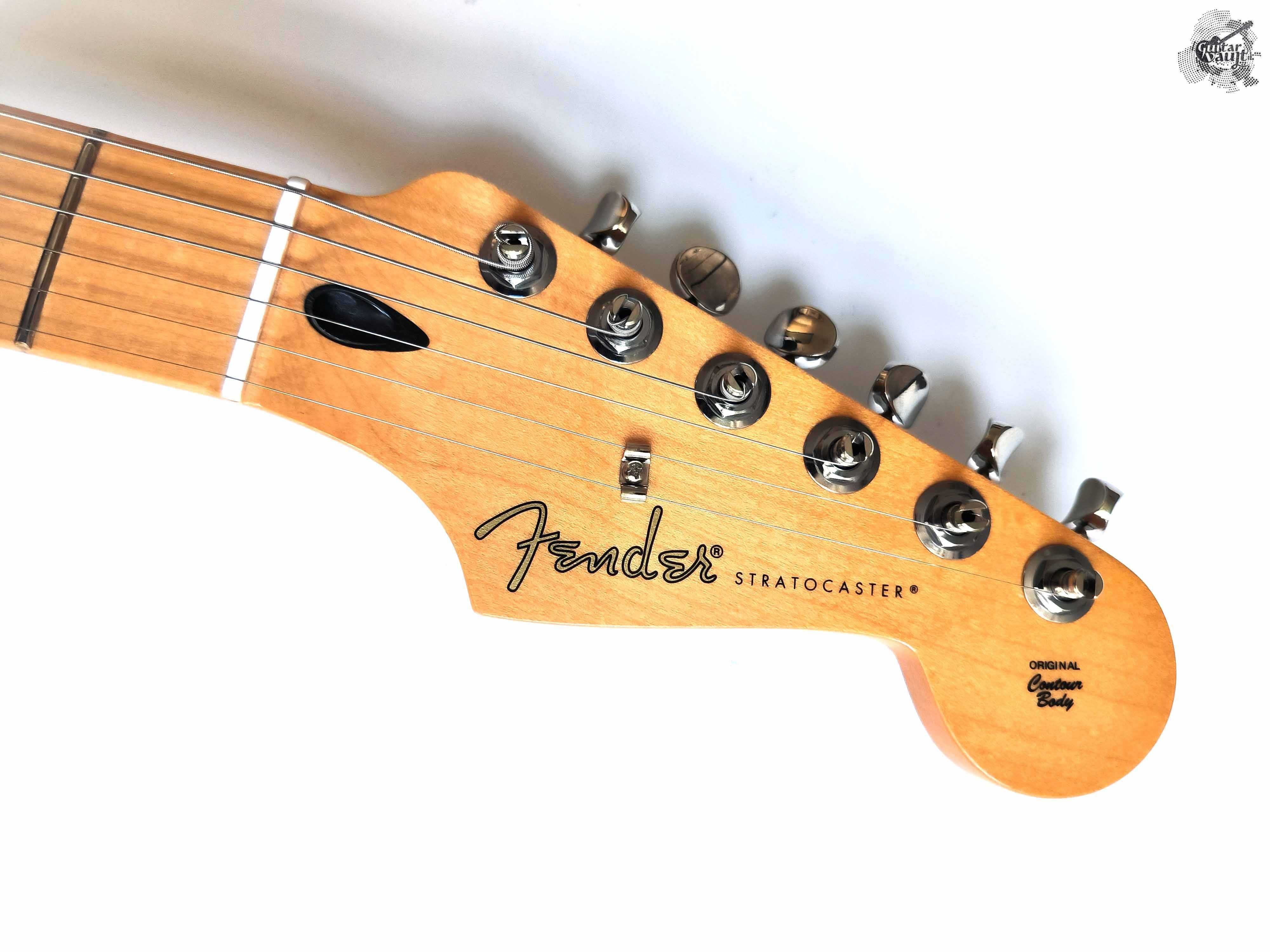 '2025 Fender® Limited Edition Player II Stratocaster® HSS Blue Burst