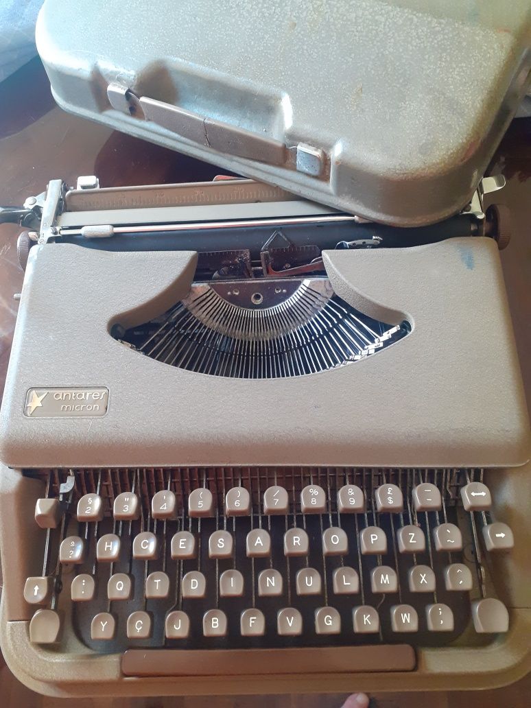 Máquina escrever Antares Micron anos 70