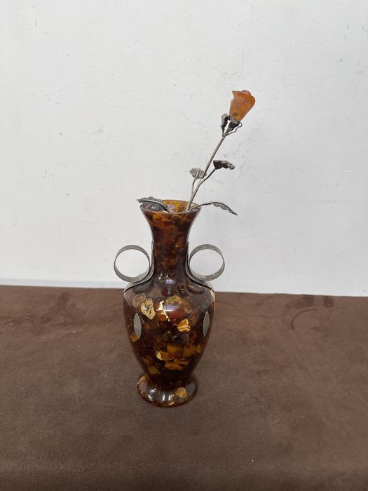 Bursztyn Wazon Okuty Srebrem ze Srebrną Różą Sygnowany Pamiątka z Prl