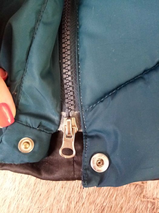 Пальто зимнее б/у в отличном состоянии