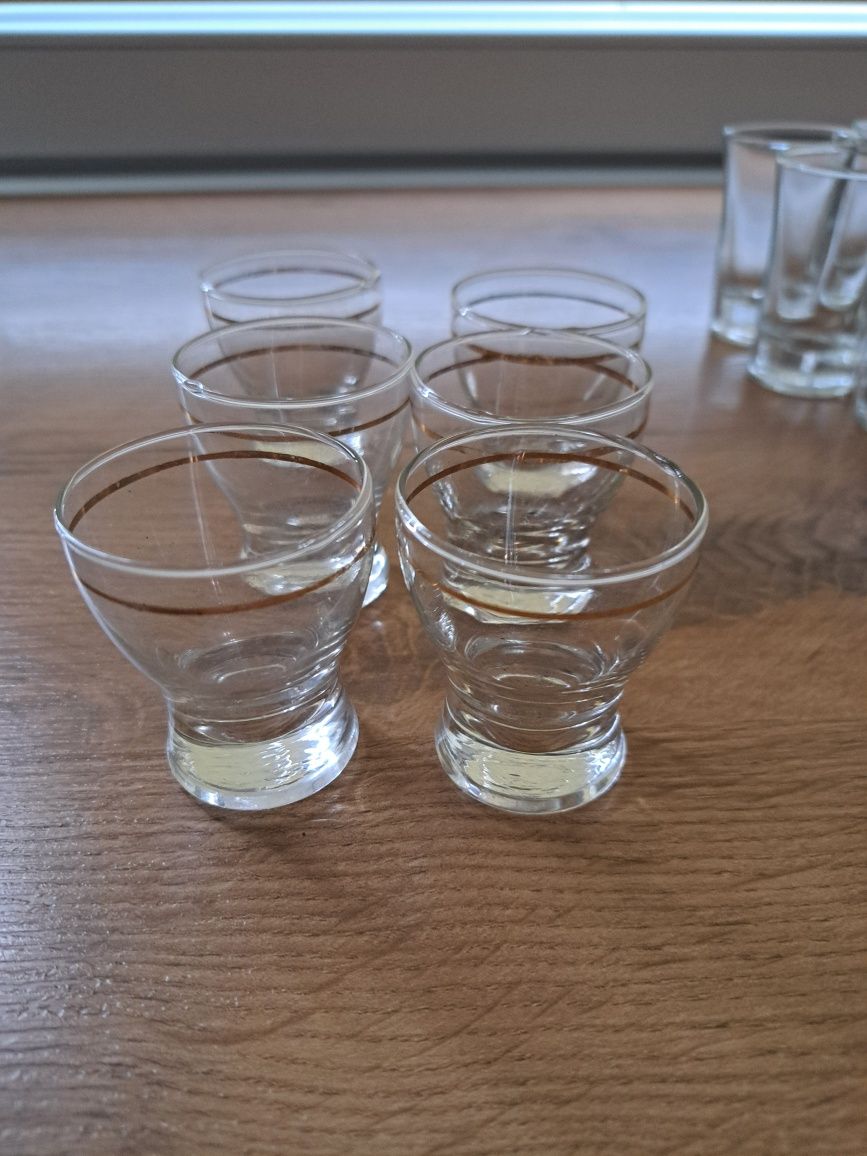 Kieliszki do koniaku, wódki i wina