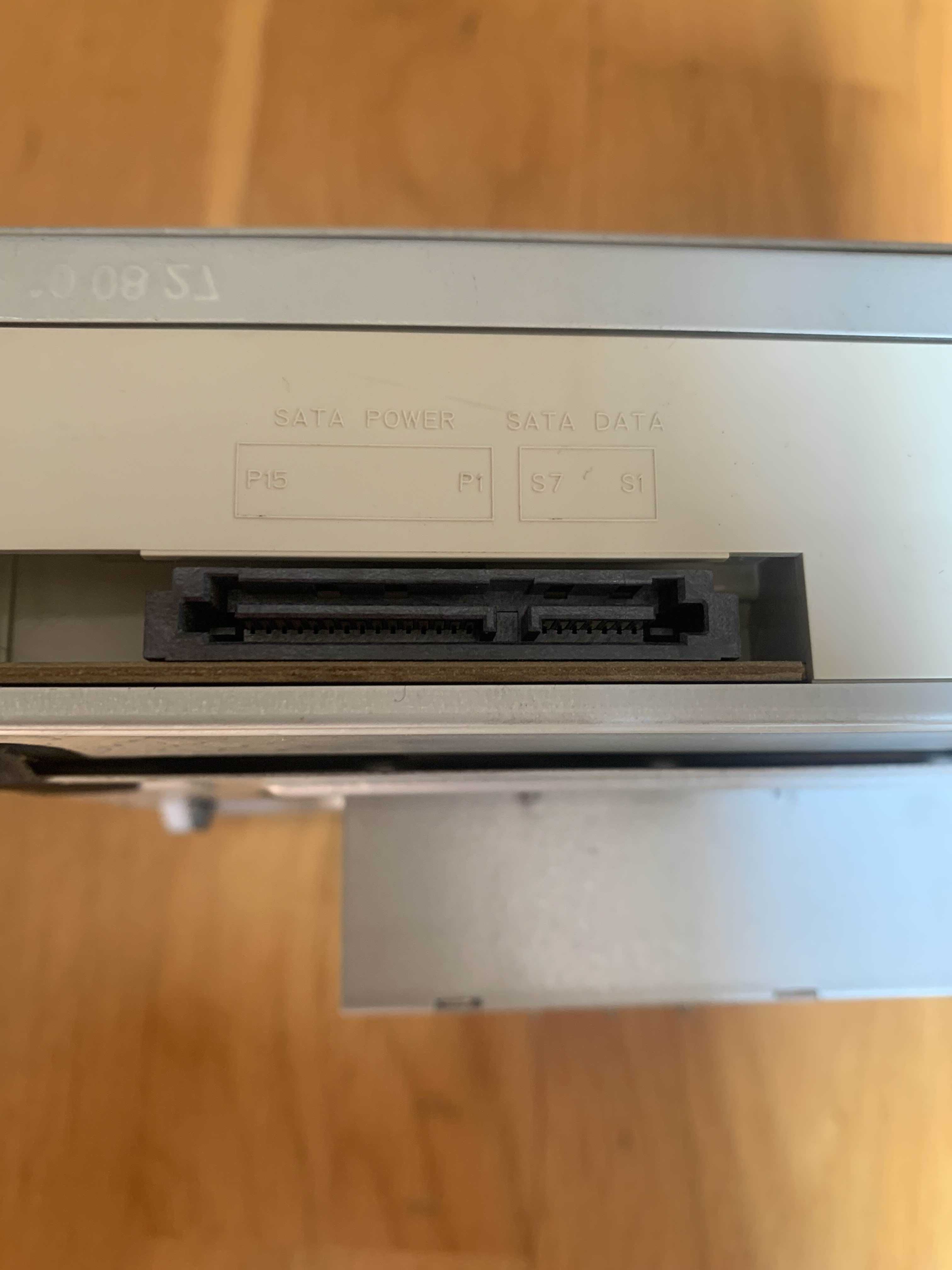 NAGRYWARKA DVD-RW x16 LITE-ON z metalową obudową na dysk