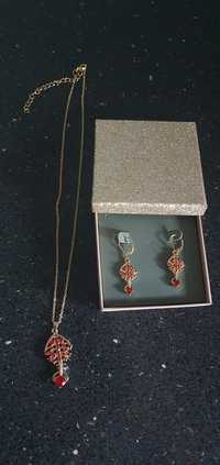 Nowa biżuteria,  kolczyki łańcuszek z wisiorkiem oraz etui