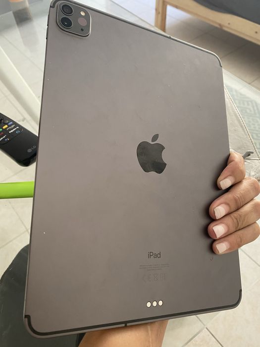iPad Pro 11” 2ª Geração | 512GB | Wi-Fi + Cellular | Excelente Estado