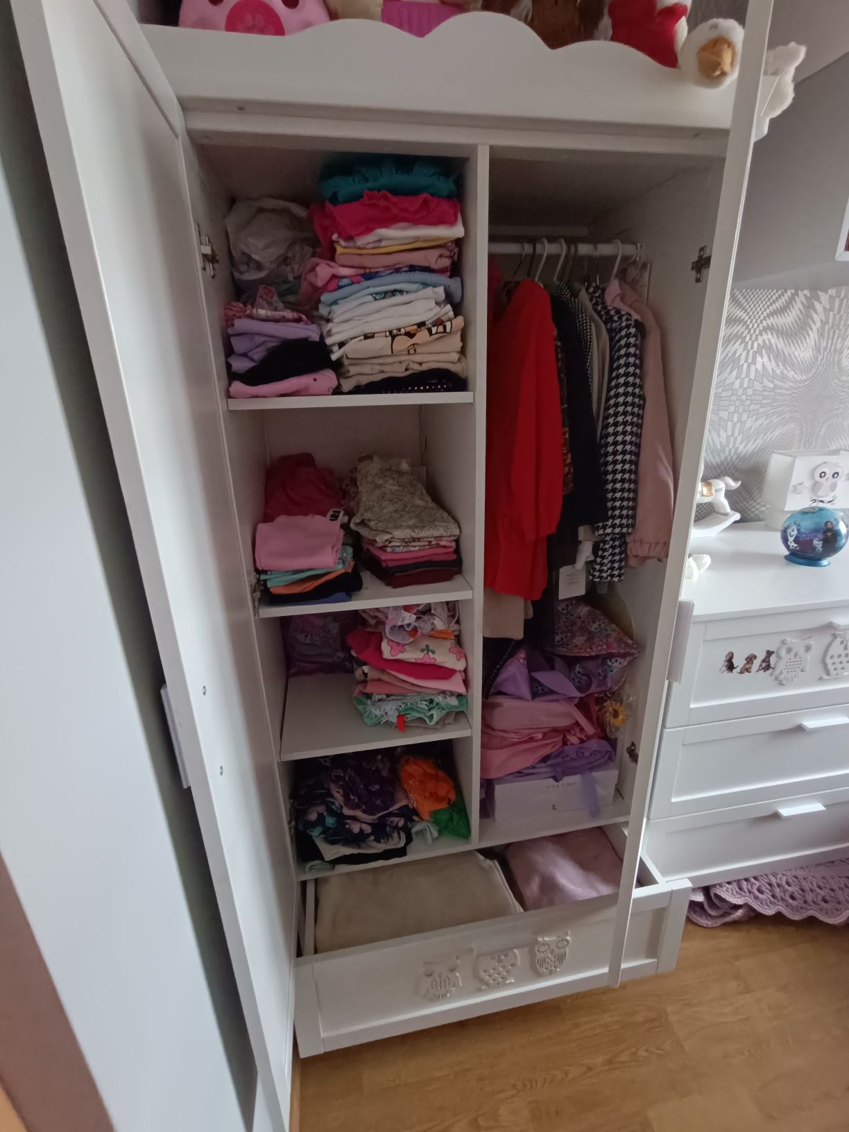 Meble dziecięce białe Klupś szafa komoda łóżko i gratis lampka