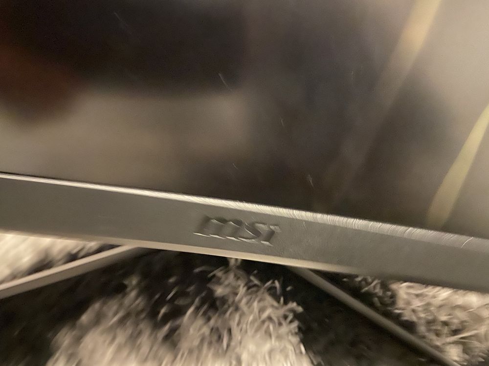 Monitor MSI 27 cali uszk. matryca