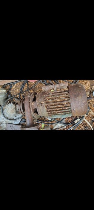 Vendo Motor / Bomba de Água - preço para despachar