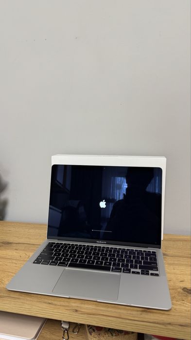 Apple MacBook Air 13 M1 2020