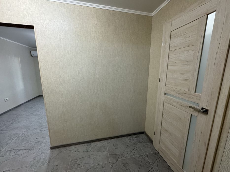 Продаж двокімнатної квартири на Соборній з новим ремонтом