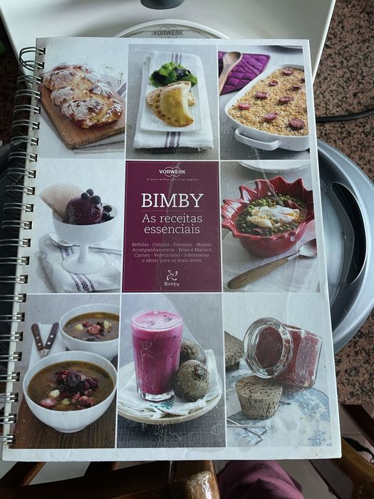 Vendo bimby com livro de receitas