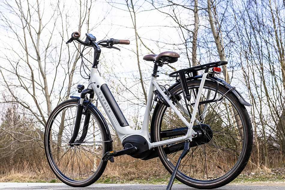 Grenoble C7+ Bosch Active Line / Exclusive wersja / Biała / ---//
