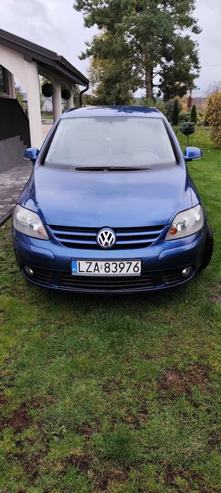 Sprzedam Volkswagena Golf 5 plus 1.6 MPI z Gazem