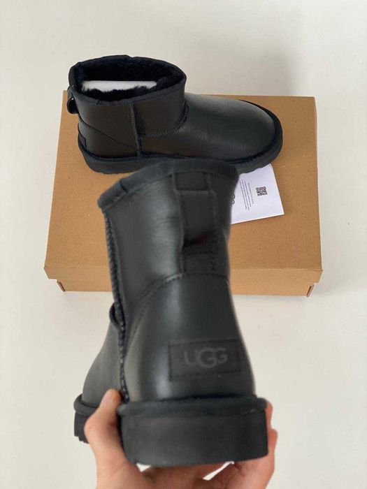Женские угги , UGG "Mini Leather Black" Размеры 36-41