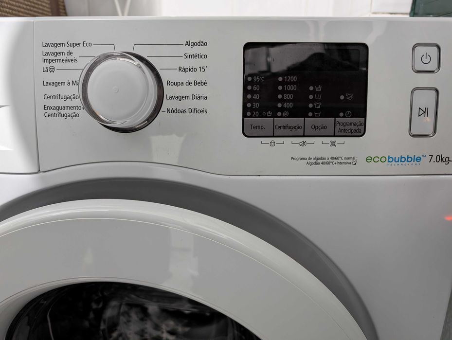 Máquina Lavar Roupa Samsung Ecobubble 7kg / 1200rpm