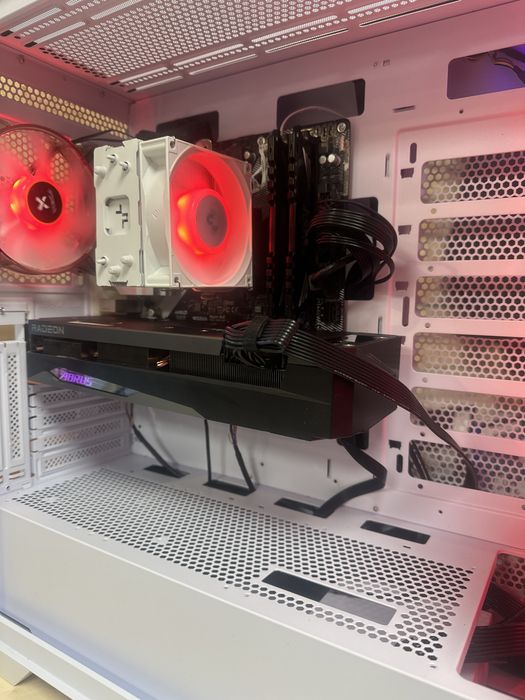 Игровий ПК! Ryzen 5 5600/16 DDR/RX6750XT 12GB AORUS