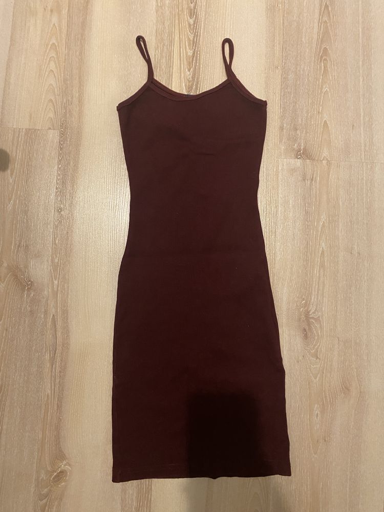 Bordowa sukienka WASSYL r. XS/S