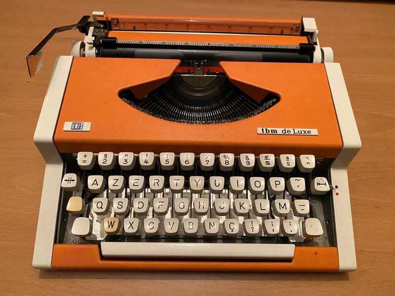Máquina da escrever vintage Unis Tmb Deluxe