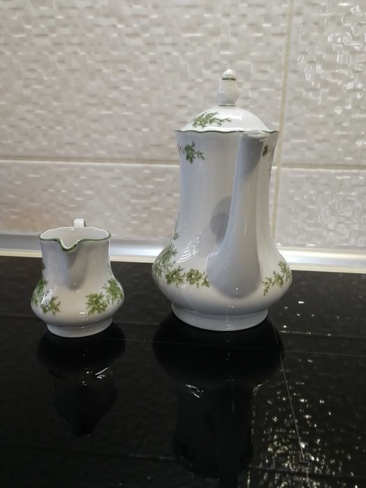 Dzbanek i mlecznik, porcelana NB Form und Design, zielony dekor