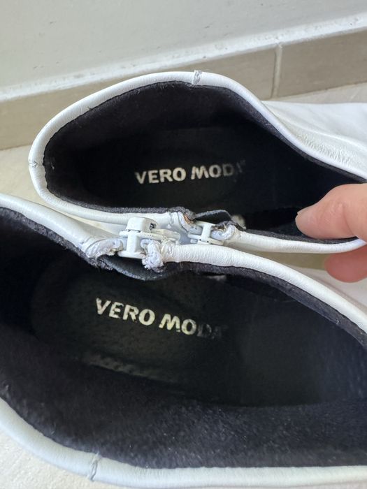 Продам шкіряні черевики Vero Moda