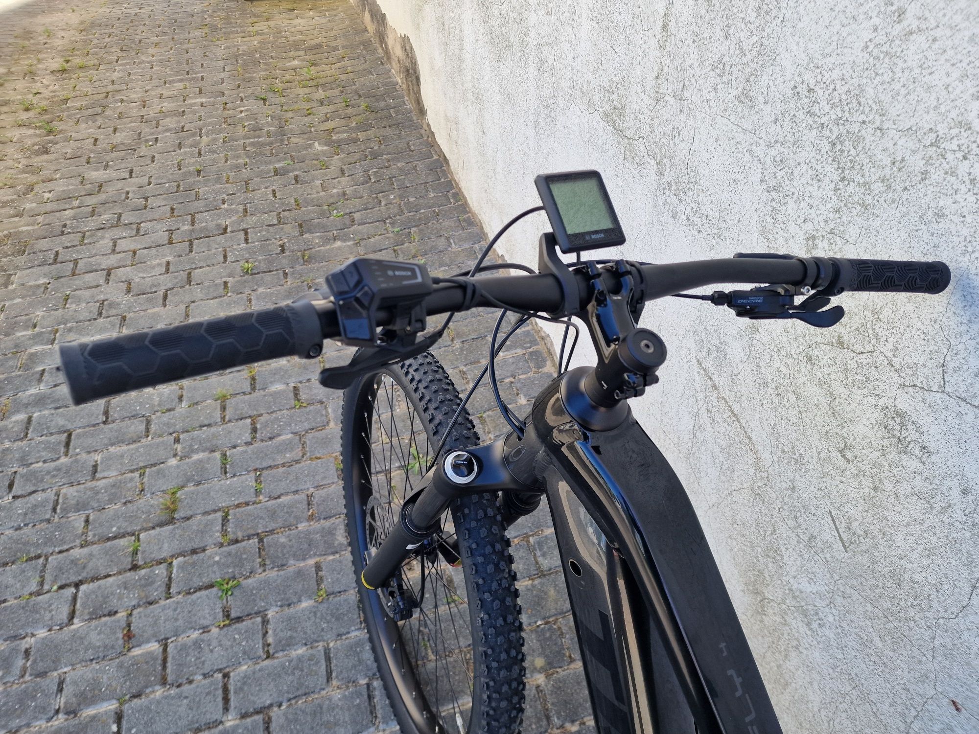 Trek Powerfly FS4 (E-Bike) com suspensão total