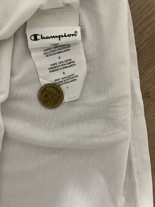 Футболка Cmapion розміру L .