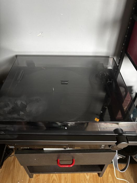 gramofon thomson tt700