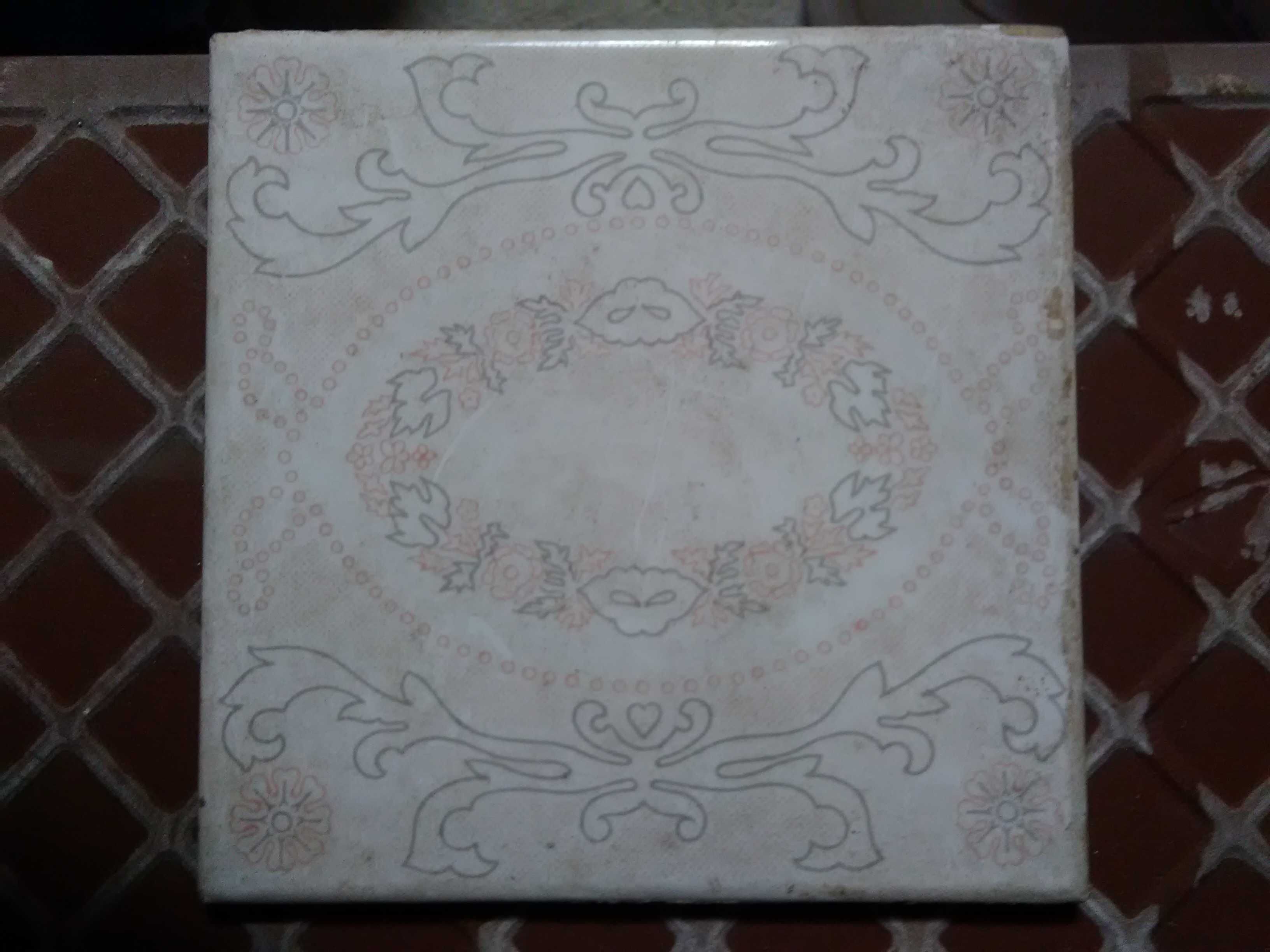 Azulejos/Mosaicos antigos - Sobras