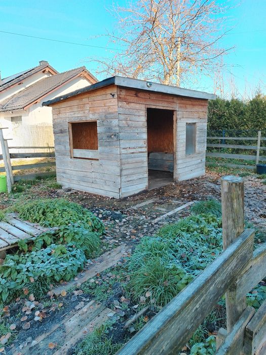 Oddam domek drewniany