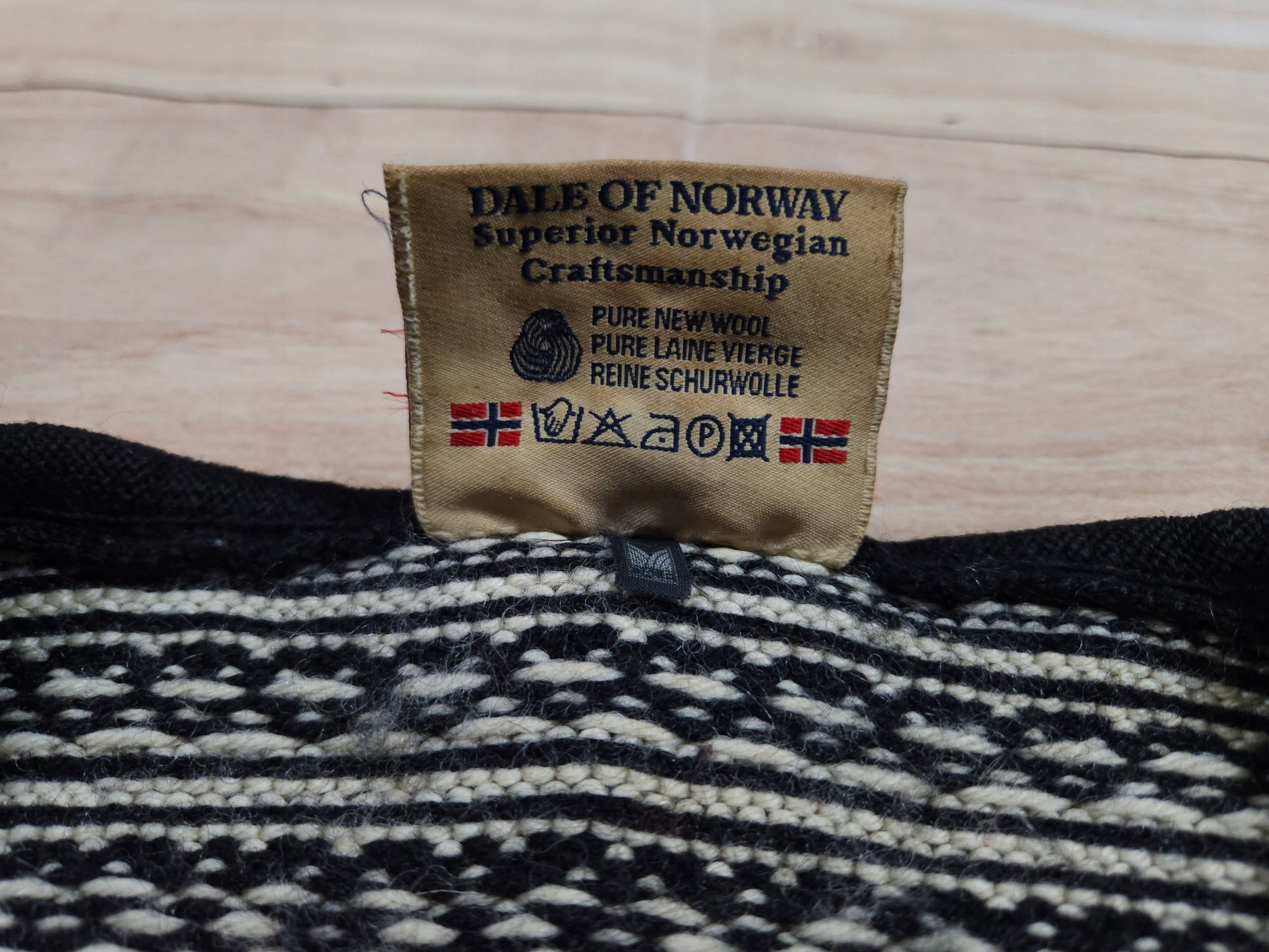 DALE Of Norway Classic Sweter Wełniany Rozpinany Wzór r. S