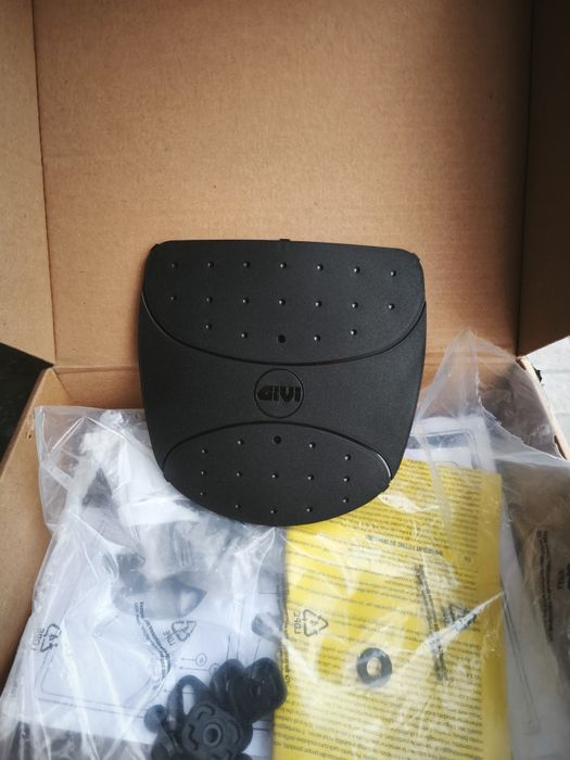 Suporte top case Givi